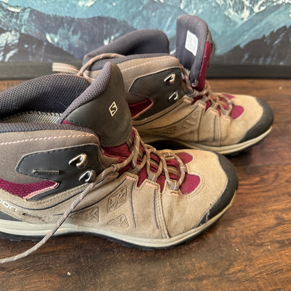 Salomon Women’s Hiking Boots